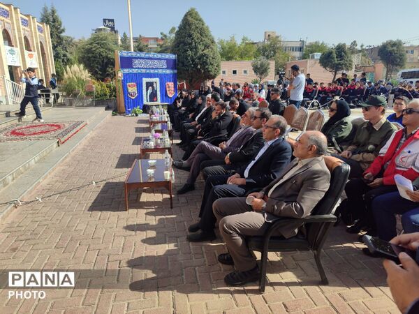طنین زنگ «مهر، ایثار و شهادت» در هنرستان دارالفنون مشهد
