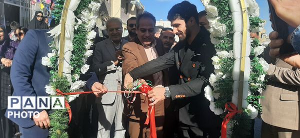 افتتاحیه زمین چمن در دبستان پسرانه گلستان ناحیه ۷ آموزش و پرورش مشهد مقدس 