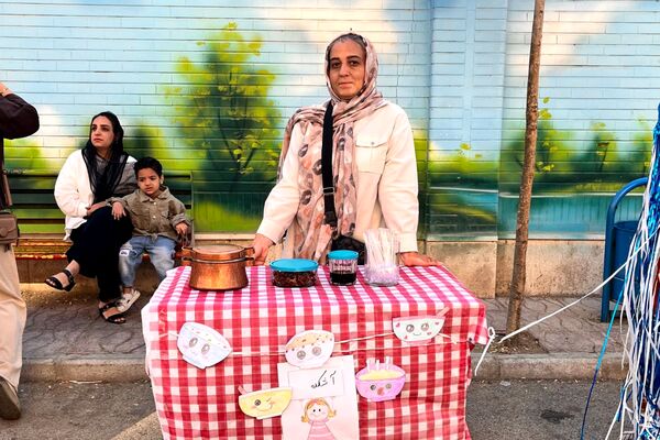 مهد اولیا؛ ابتکار خلاقانه معاون پرورشی دبستان سعادت برای مشارکت ویژه اولیا با کادر مدرسه