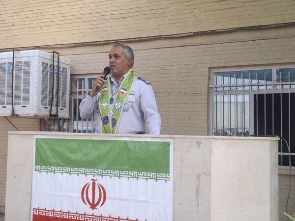 بازدید مدرسان کشوری سازمان دانش‌آموزی از دبیرستان تمام تشکیلاتی عفت