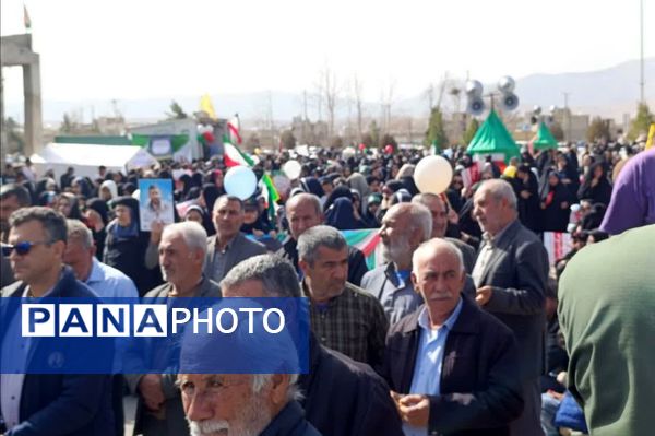 تجلی وحدت ملی و پاسداشت آرمان‌های انقلاب اسلامی