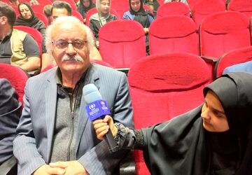 رئیس جمهور یک فرد نبود یک ملت بود 
