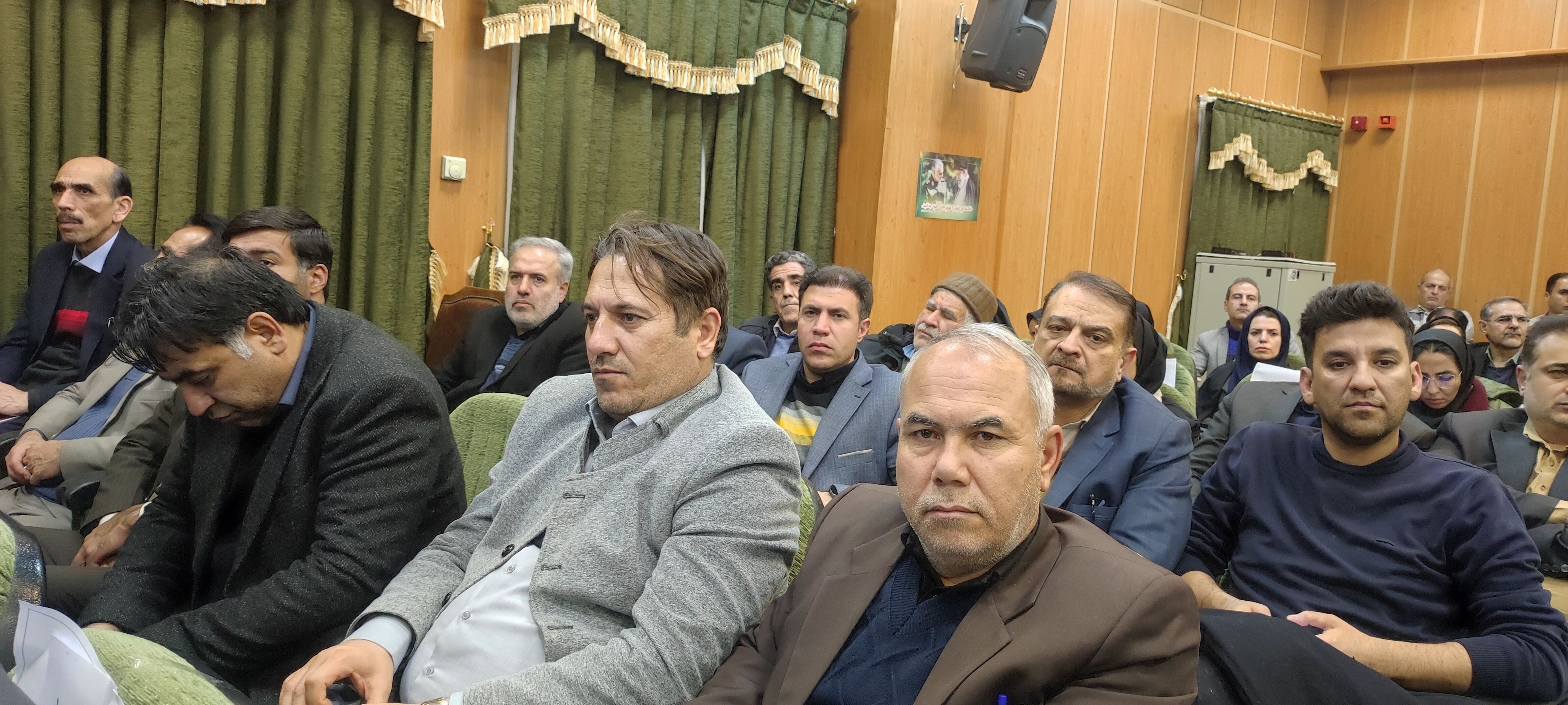 برگزاری جلسه شورای اداری شهرستان شیروان با حضور وزیر نیرو در نیروگاه شیروان