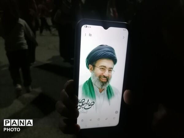 حضور خودجوش  مردم شهر بار در سومین شب ماه محرم  در حسینیه شهدای شهر بار 