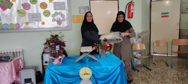 جشن روز معلم در مدرسه شهید احمد خاقانی شیروان