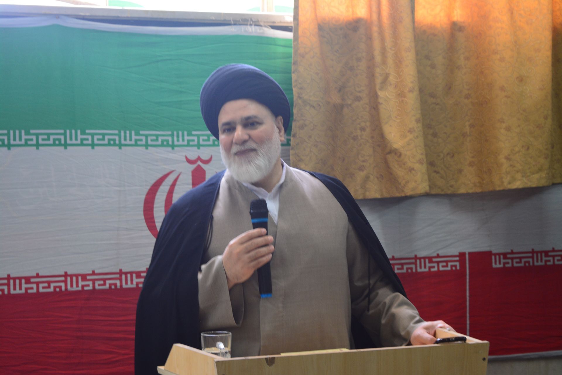 نوجوانان باید از غیرت حضرت قاسم)u( شمشیر مقاومت برای مقابله با جنگ تحمیلی بسازند