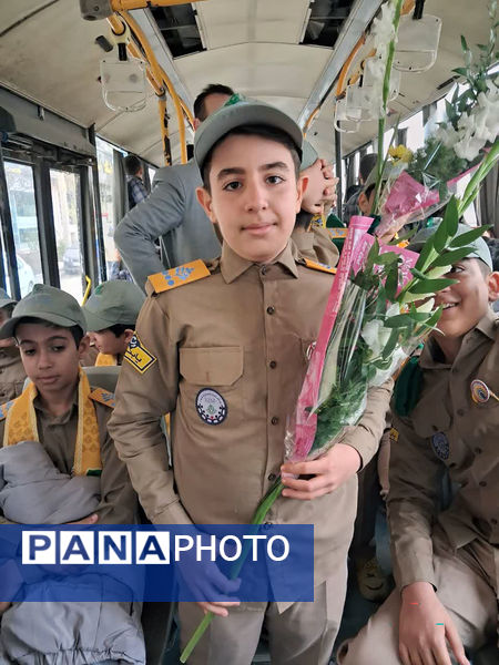 عطر افشانی و گلباران مزار شهدای شهرستان بجنورد  