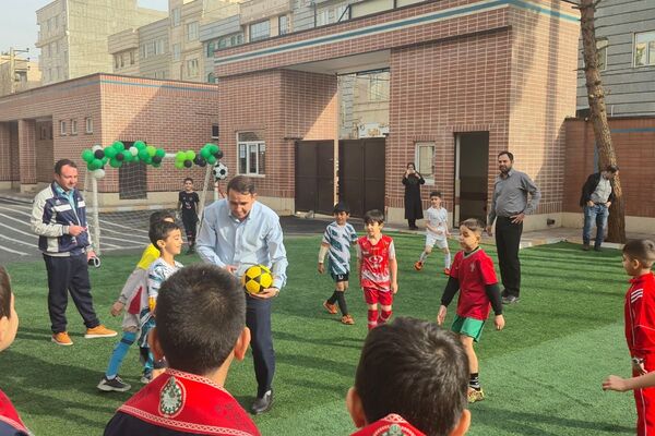 افتتاح چمن مصنوعی دبستان فرشچی اسلامشهر 