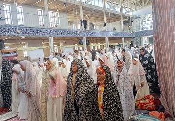 مراسم معنوی اعتکاف در مسجد النبی زارچ 