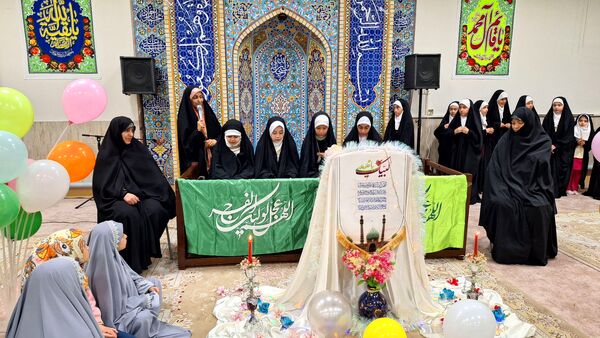 شور و شادی میلاد منجی عالم در دارالقرآن امام حسین (ع) ناحیه ۶ مشهد