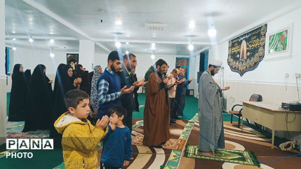 نماز استغاثه به امام زمان برای پیروزی رزمندگان جبهه اسلام در شهرستان مارگون