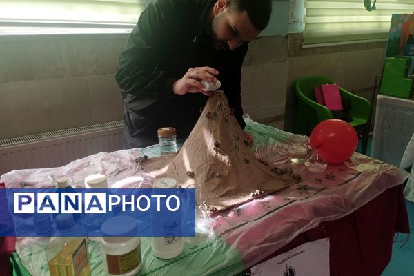 مدرسه جمشید کاشانی ملارد میزبان جشنواره ایده‌های ناب پژوهشی