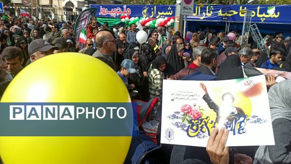 راهپیمایی 22 بهمن در شیراز برنامه دشمن را برچید
