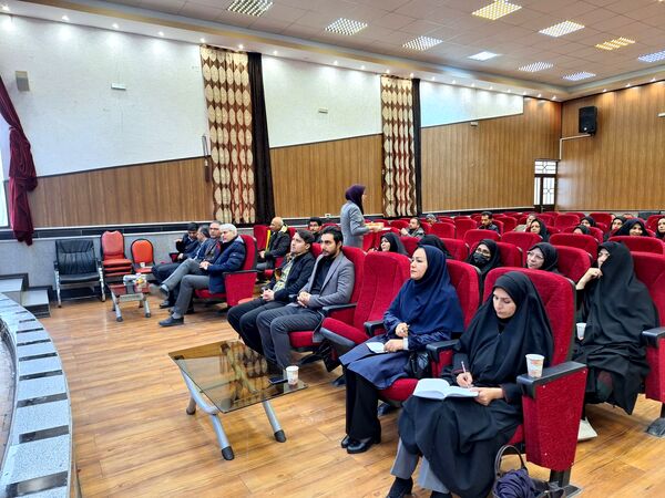 کارگاه آموزشی و توجیهی مربیان پیشتاز تربت حیدریه 