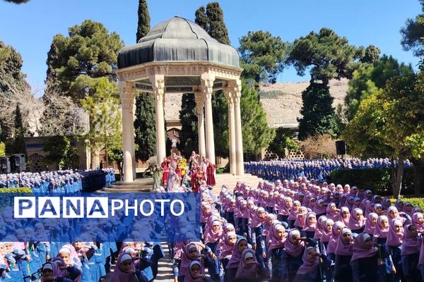 حضور وزیر آموزش‌وپرورش در حافظیه شیراز