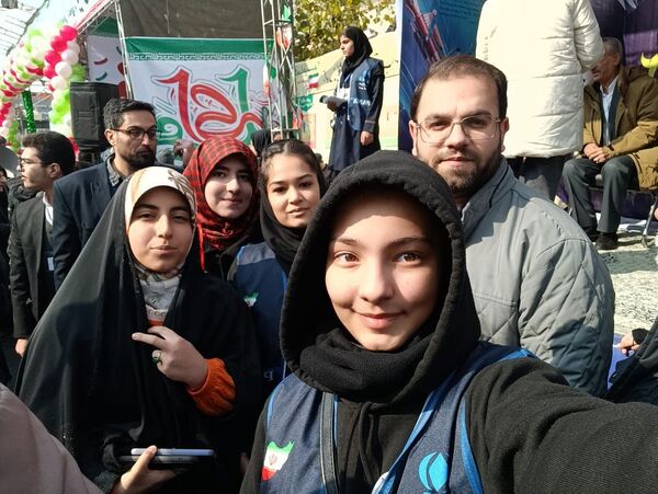 شور اسلامی در مسیر راهپیمایی تهران