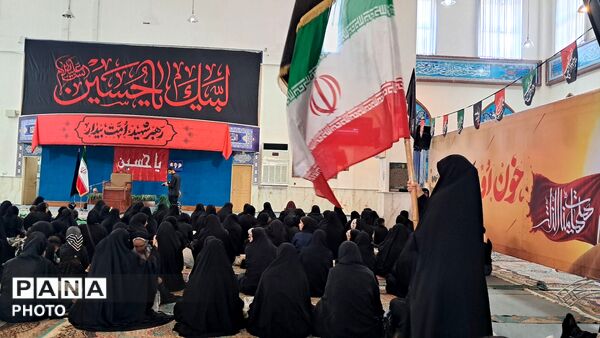 همایش شیرخوارگان حسینی در چهارباغ 