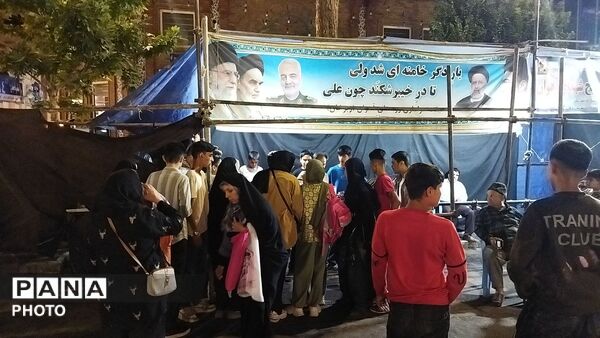 موکب شهدای روستای آهوان در نود و هشتمین شب از اجتماعات مردمی 