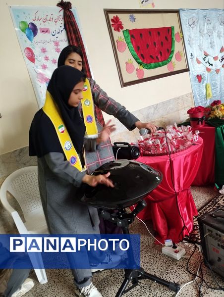 جشن یلدا در دبیرستان رفعت 