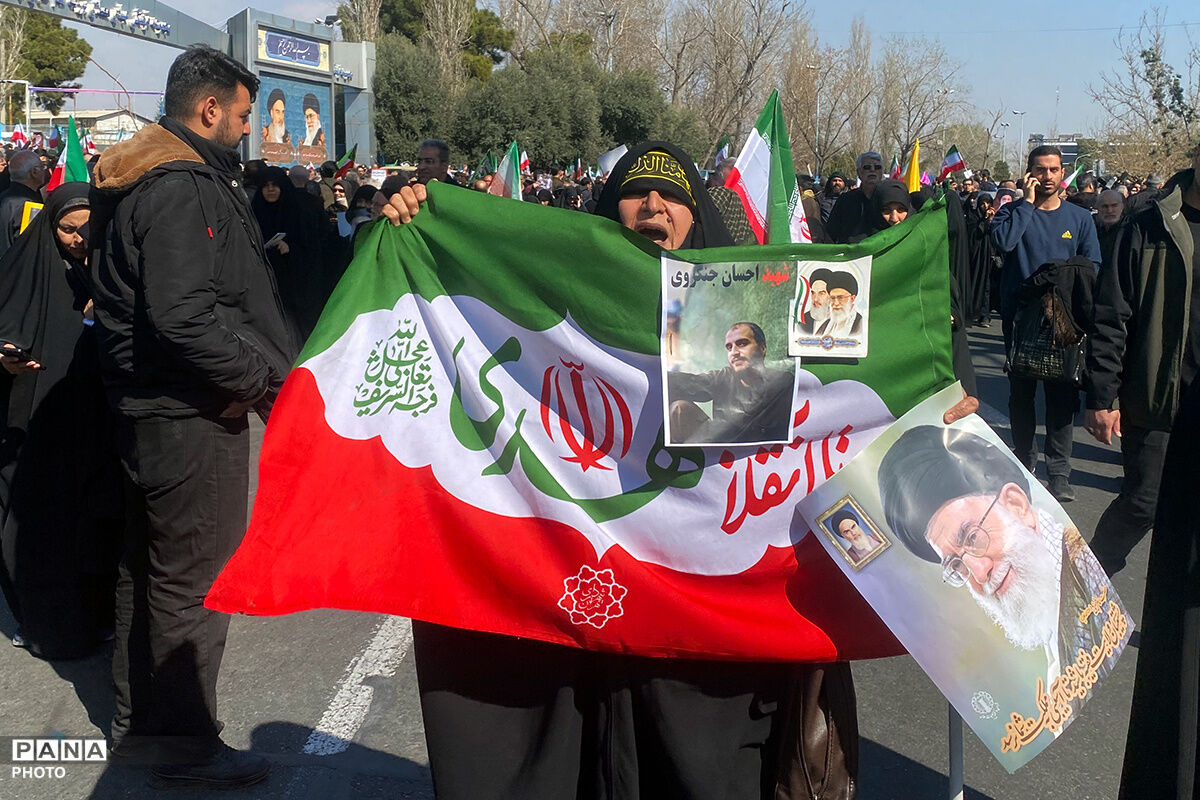  راهپیمایی اقتدار بعد از نماز جمعه - مصلای تهران