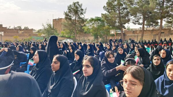 آغاز رسمی آیین بازگشایی مدارس شهرستان کاشمر در دبیرستان حضرت زینب(س)