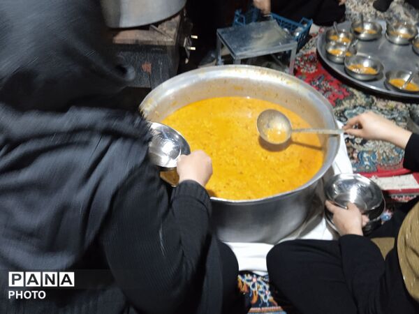  عزاداری و ضیافت افطاری  مردم نیشابور