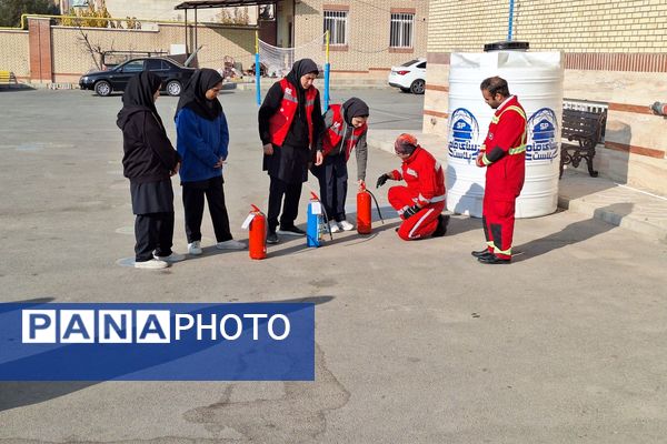 مانور سراسری زلزله و ایمنی در پردیس