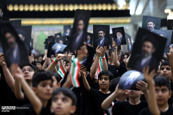 برگزاری همایش بزرگ جمع‌خوانی دانش‌آموزان با اجرای سرود و نوحه حماسی «باید برخاست»