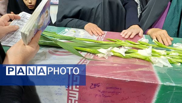 بدرقه شهدای گمنام در شهرستان کوهپایه 