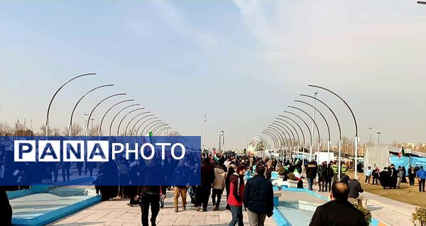 شور اسلامی در مسیر راهپیمایی تهران