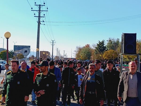 دانش‌آموزان جوکار، مقتدرانه میثاق ایستادگی را امضا کردند