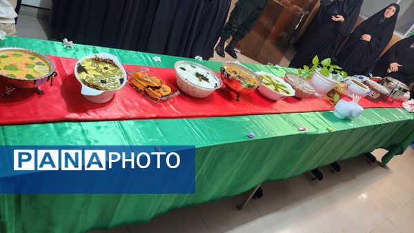 برگزاری جشنواره آشپزی کد بانوی ایرانی در حوزه ۲۸۰ کوثر اسلامشهر