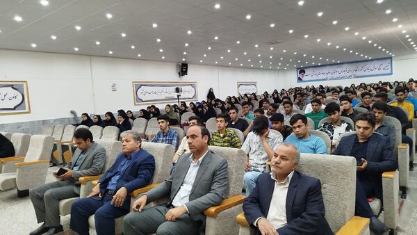همایش راه روشن در شهرستان خلیل آباد 