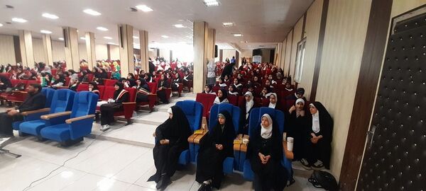 برگزاری چهل‌وسومین جشنواره فرهنگی و هنری فردا در البرز