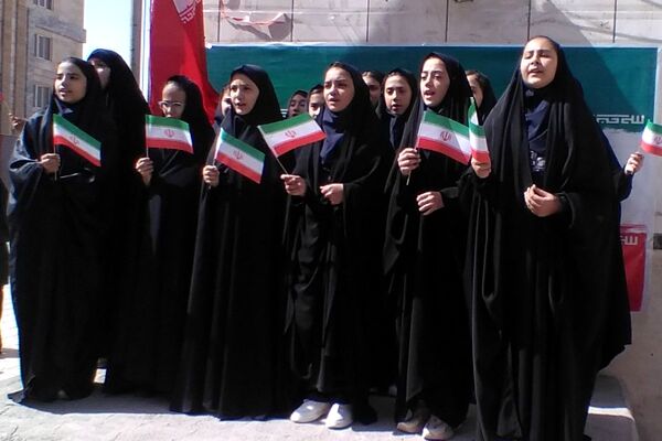 از غنچه های مدرسه تا شکوفه های مقاومت