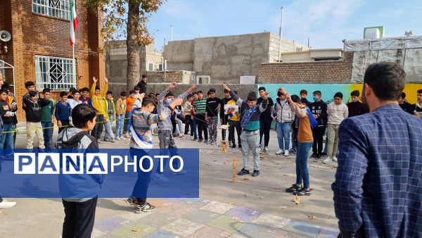 لیگ مدرسه‌ای بازی‌های تاما در دبیرستان نمونه دولتی پژوهش آشخانه 