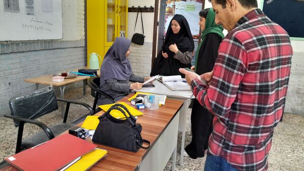 هدایت تحصیلی دانش آموزان پایه نهم دبیرستان میثاق منطقه تبادکان مشهد