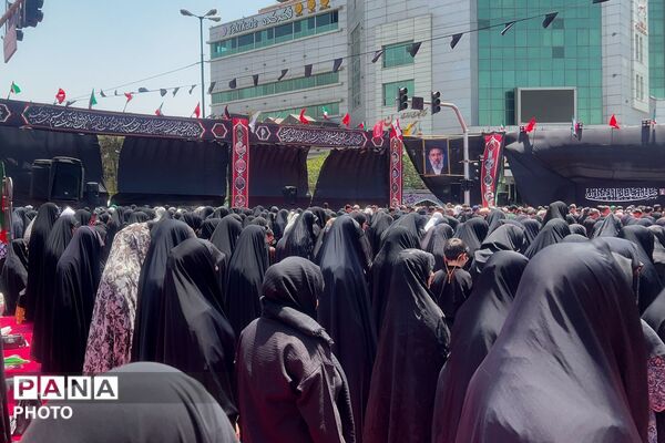 سوگواری عاشورایی در فلکه دوم تهرانپارس