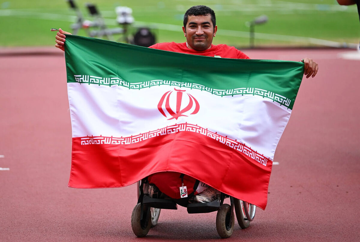  بُندری در پرتاب نیزه طلایی شد