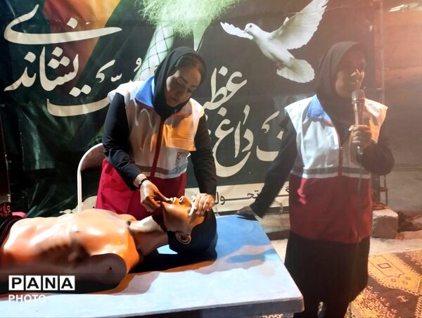 برگزاری دوره آموزشی هلال‌احمر در فین محله مارم ایستگاه وحدت