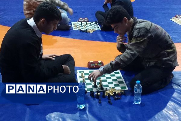برگزاری مسابقات شطرنج دانش‌آموزی در بهارستان ۲