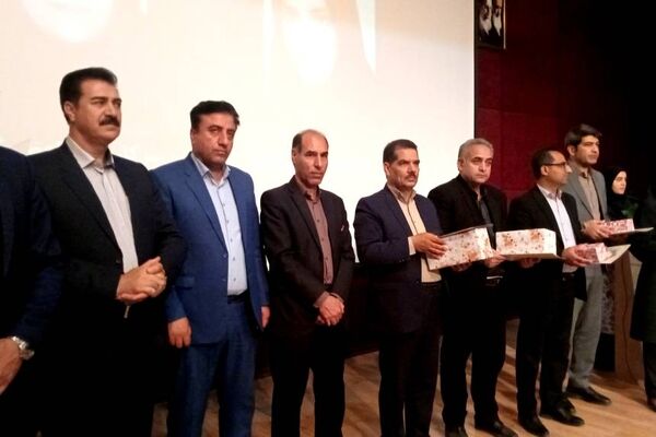 درخشش مقام آوران کشوری و استانی در سالن همایش بانک ملی بجنورد
