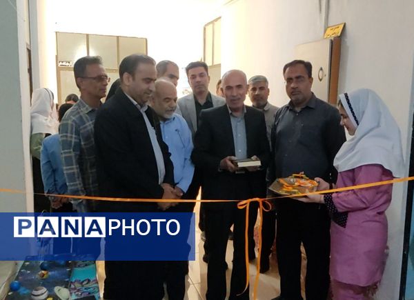 افتتاح نمایشگاه دست‌سازه‌های آزمایشگاهی