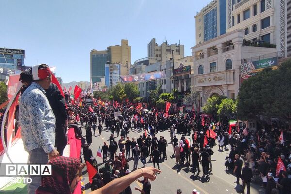  وداع با رهبر شهید در جوار بارگاه رضوی