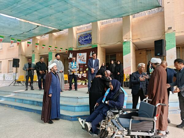 زنگ استکبار ستیزی در مدارس رضویه