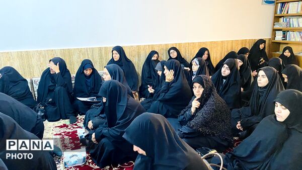 دیدار جمعی از فرهنگیان شهرستان باخرز با امام جمعه شهرستان