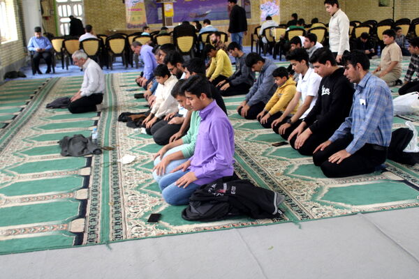 اردوی توانمندسازی دانش‌آموزان پسر همیار مشاوران در بوشهر
