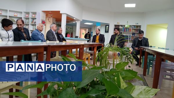 افتتاح کتابخانه سیار روستایی شماره۲ نیشابور باحضورپیشتازان سازمان دانش آموزی درمراسم