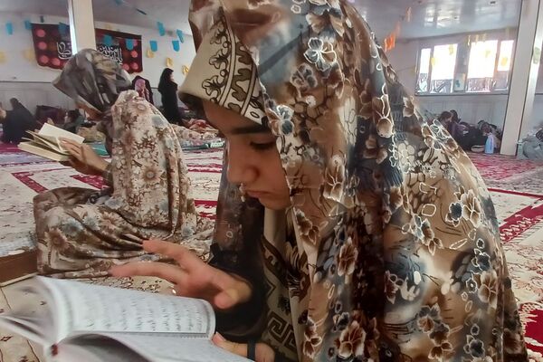 اعتکاف دانش‌آموزی در شهرستان اسلام آباد غرب 