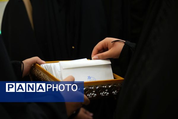 افتتاحیه نمایشگاه «سیمای حضور، جمعه نصر»